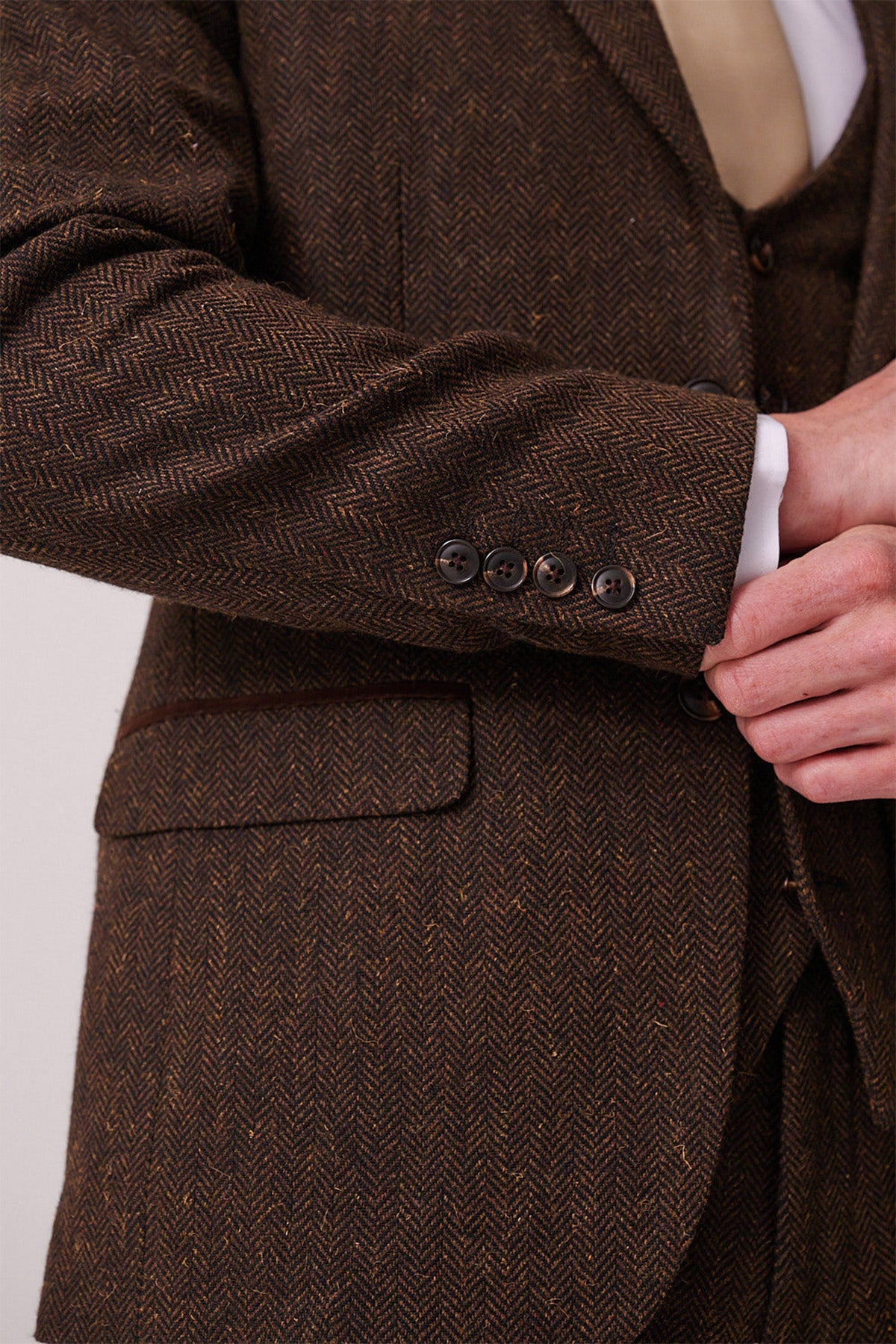 DEAN - Brown Tweed Three Piece Suit