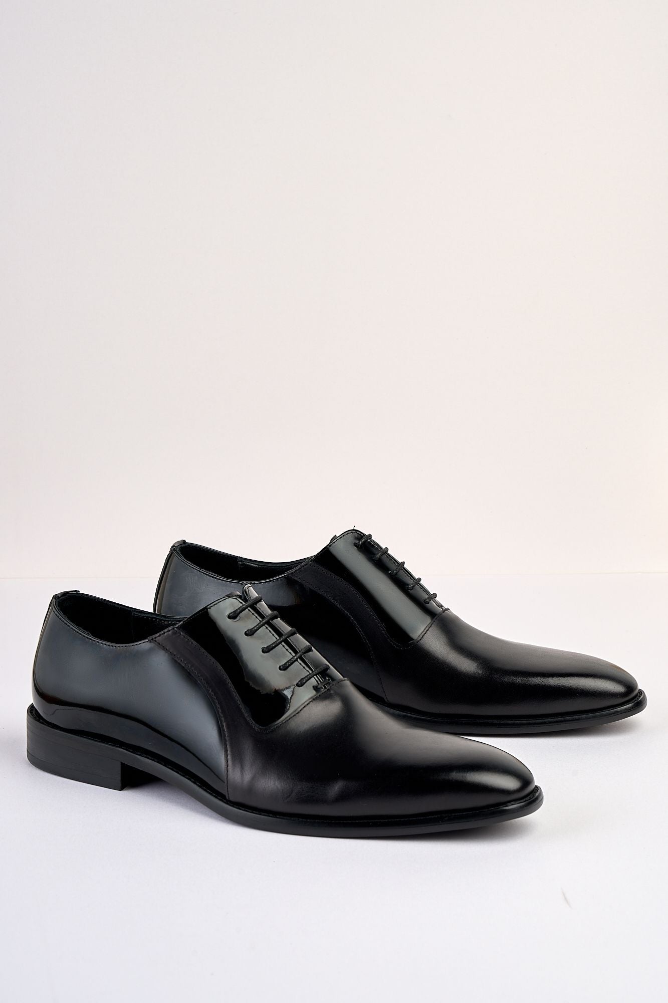 Marco Black Laced Shoe