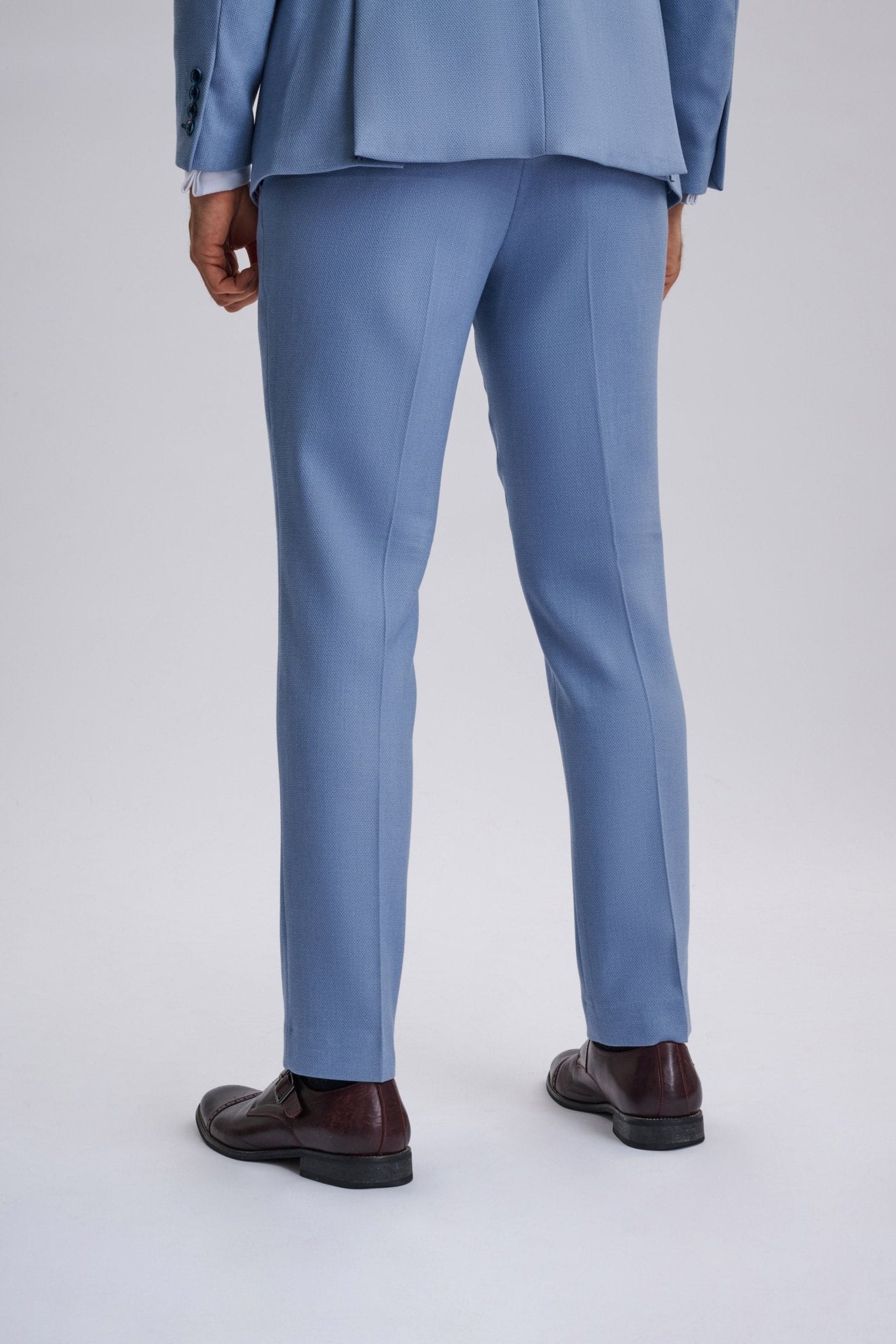 HM5 - Sky Blue Three Piece Suit