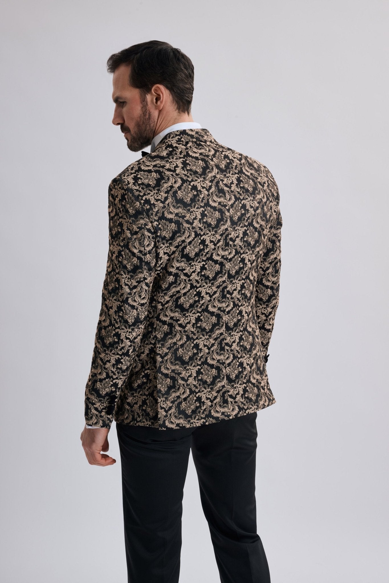 Leo Gold Pattern 3 Piece Suit