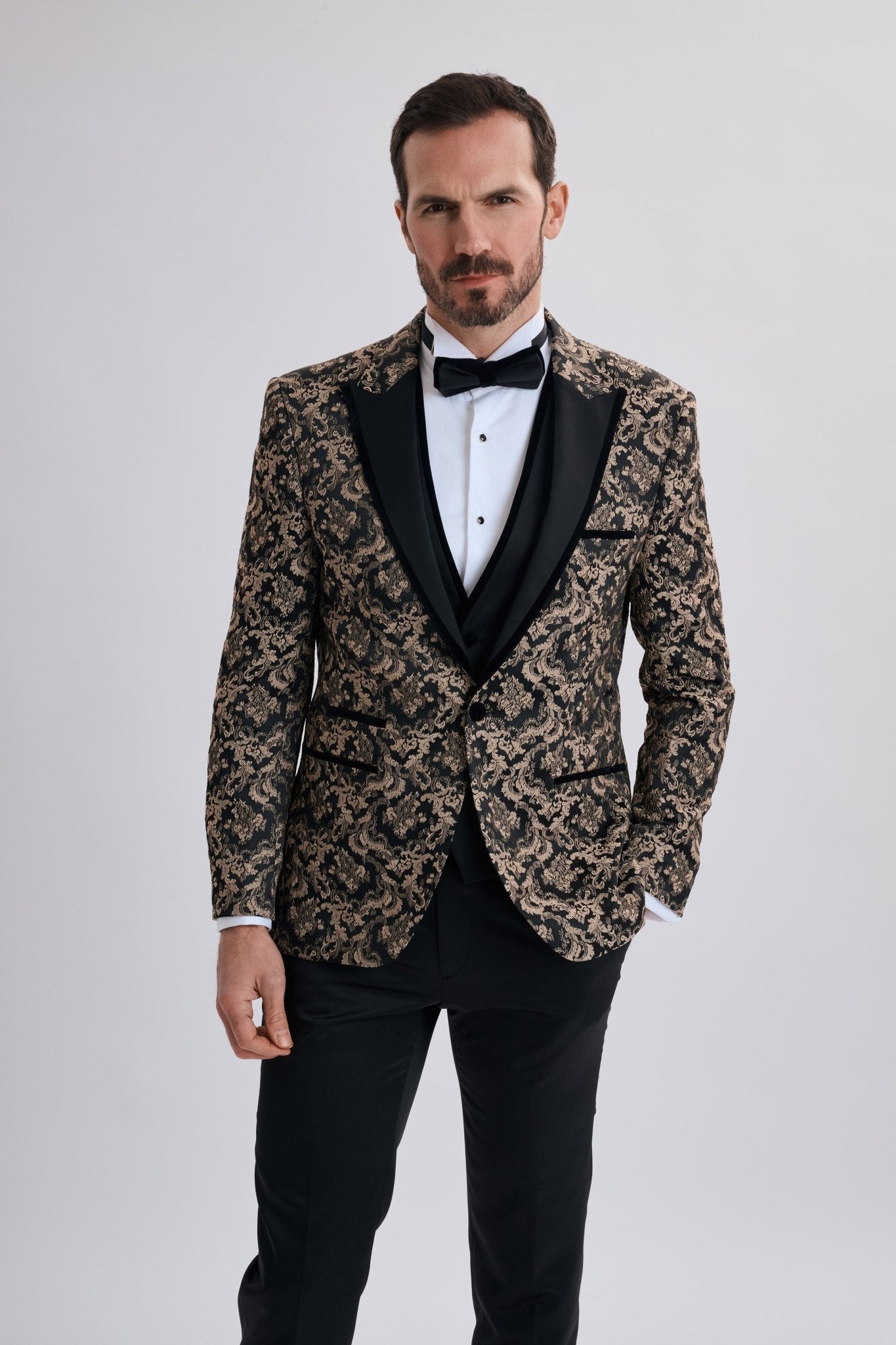 Leo Gold Pattern 3 Piece Suit