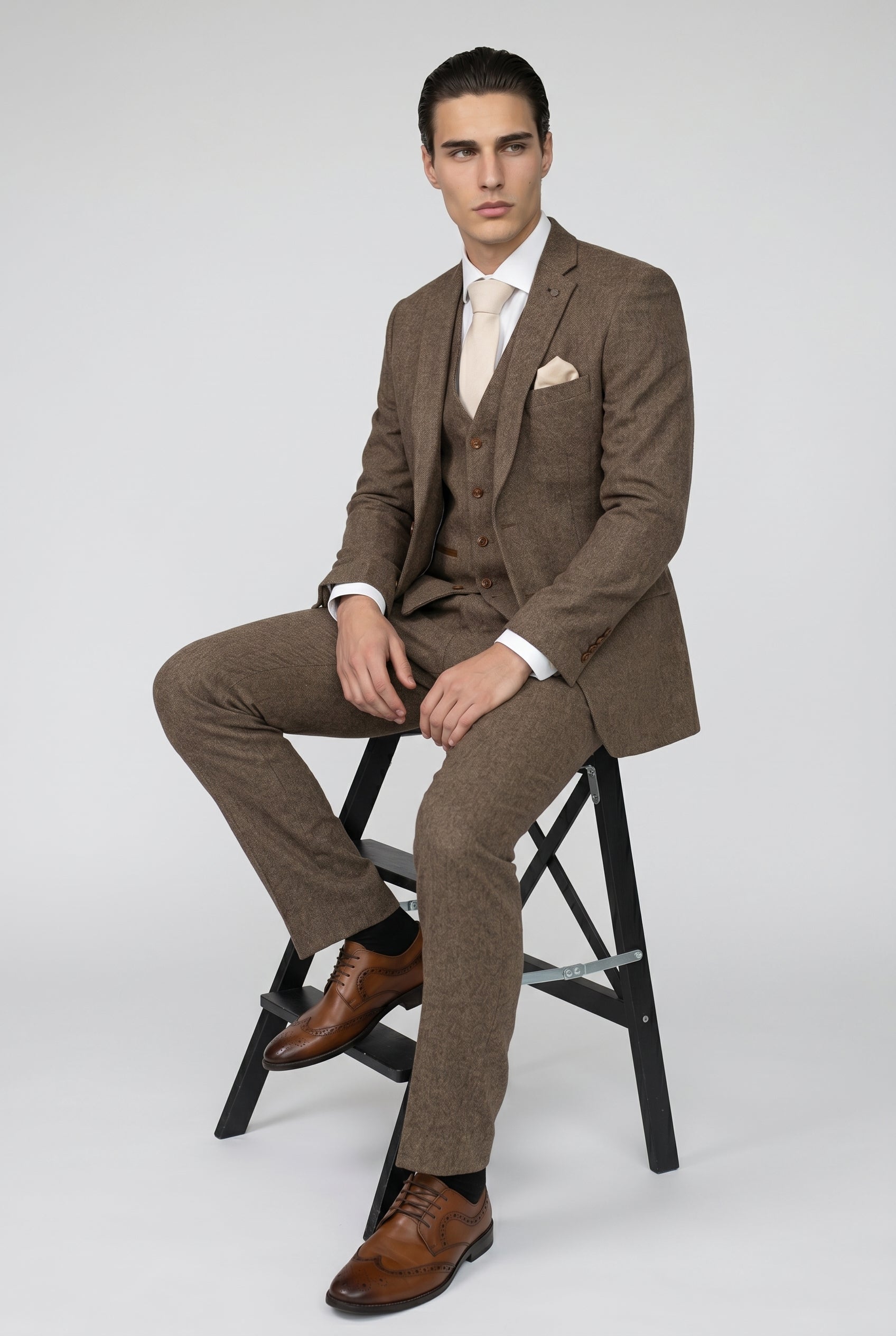 Oscar Brown Tweed Three Piece Suit