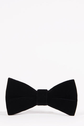 Black velvet bow tie Black velvet bow tie