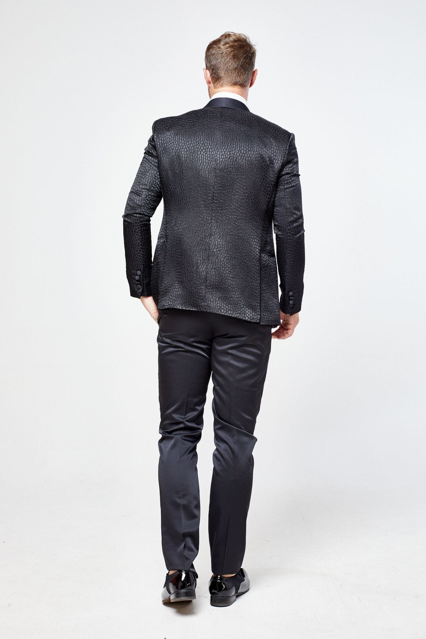 Santoro - Leonardo Tux