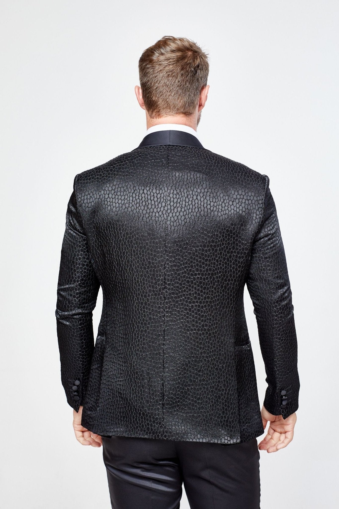 Santoro - Leonardo Tux