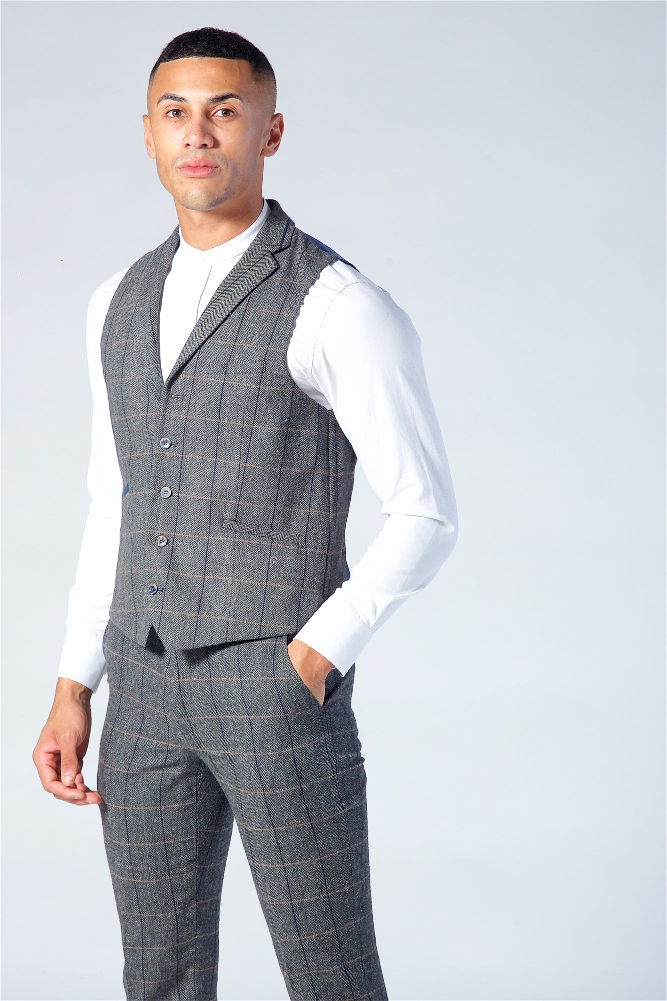 Cavani Albert Grey Tweed Three Piece Suit Short