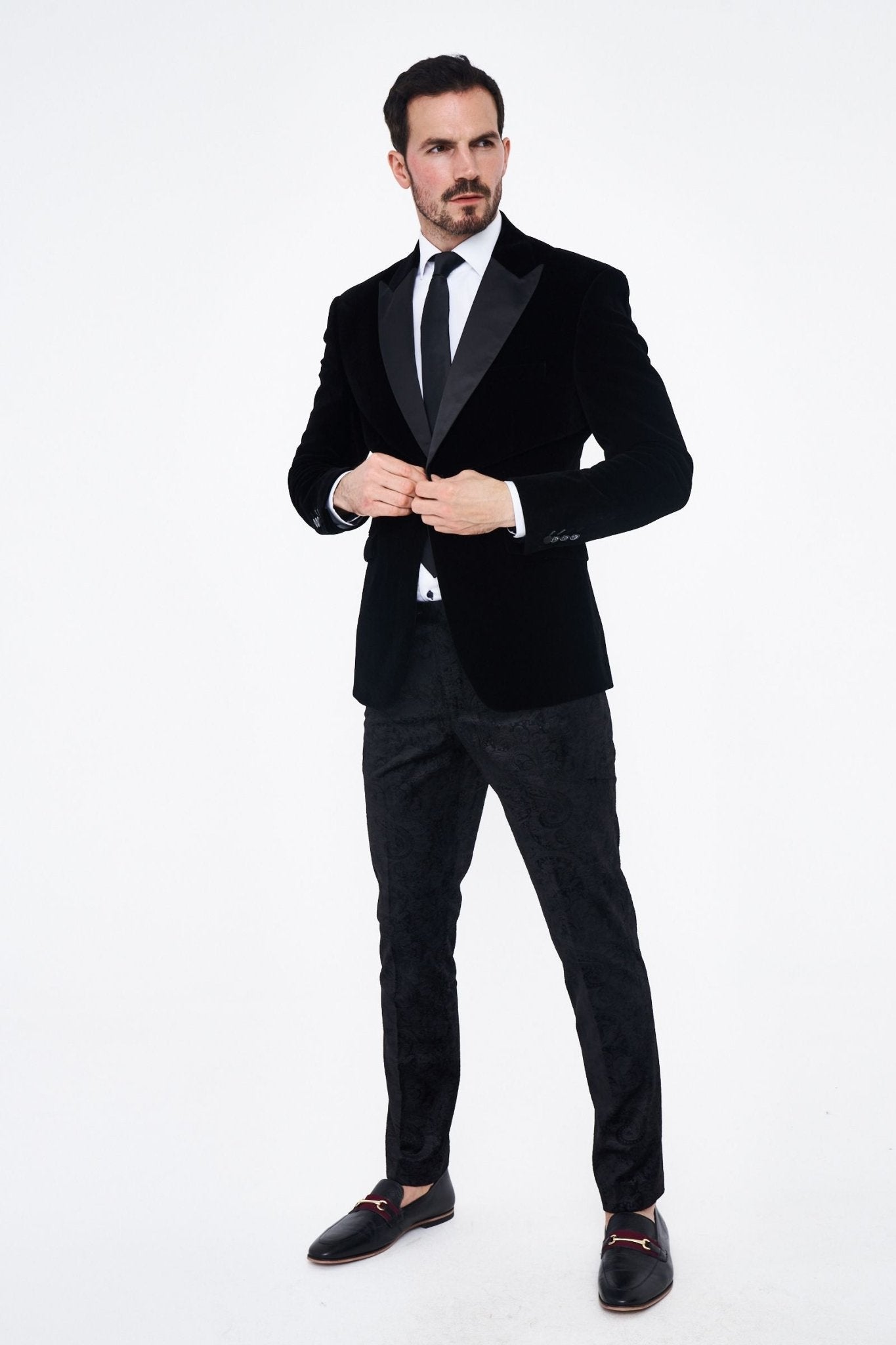 Cavani Rosa Black Velvet Blazer