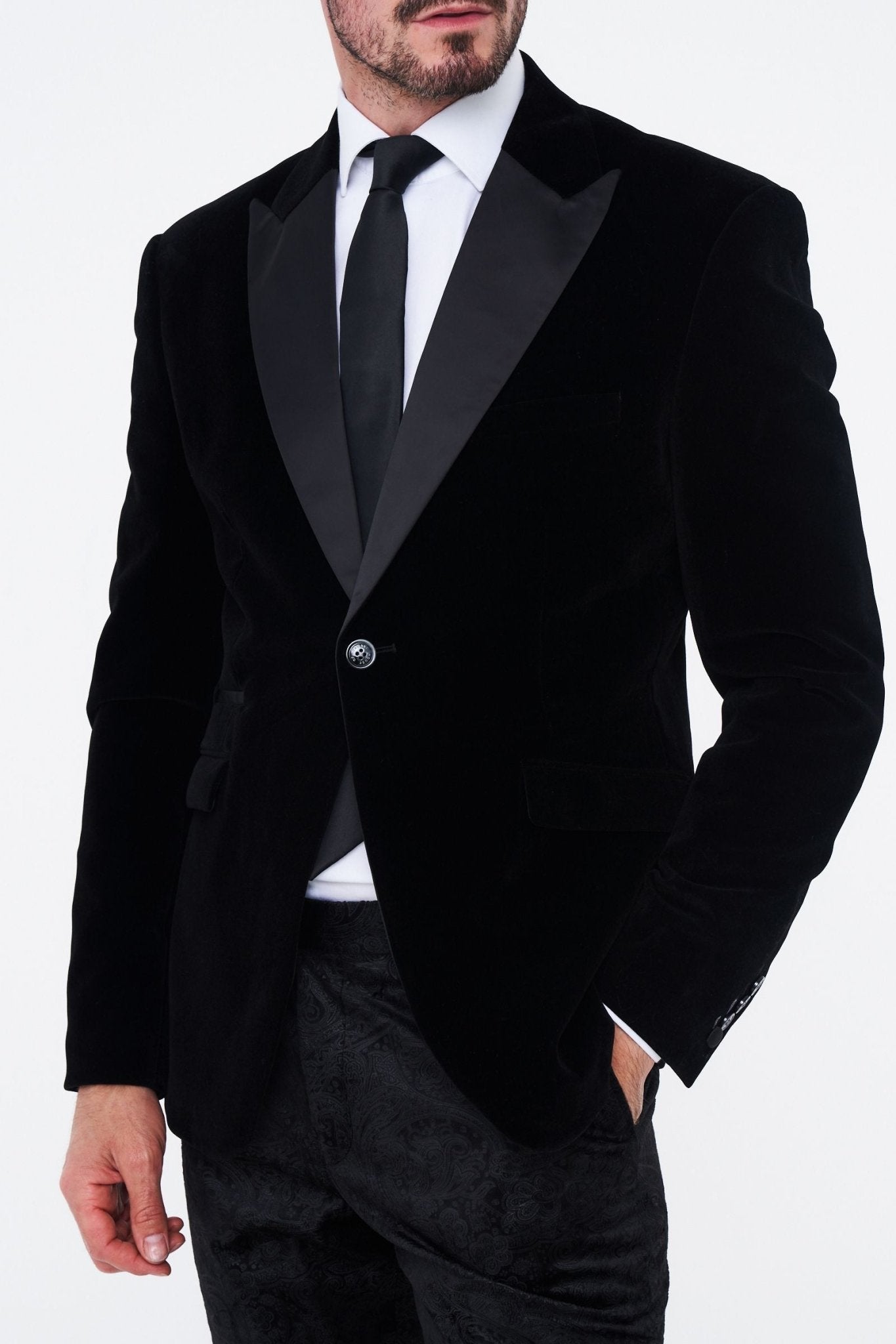 Cavani Rosa Black Velvet Blazer