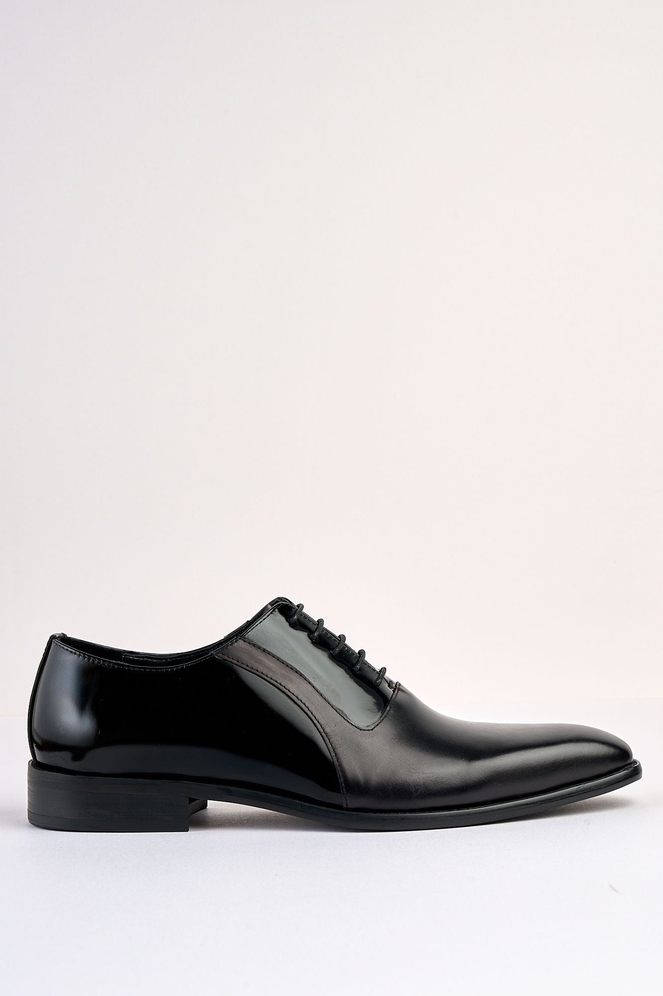 Marco Black Laced Shoe