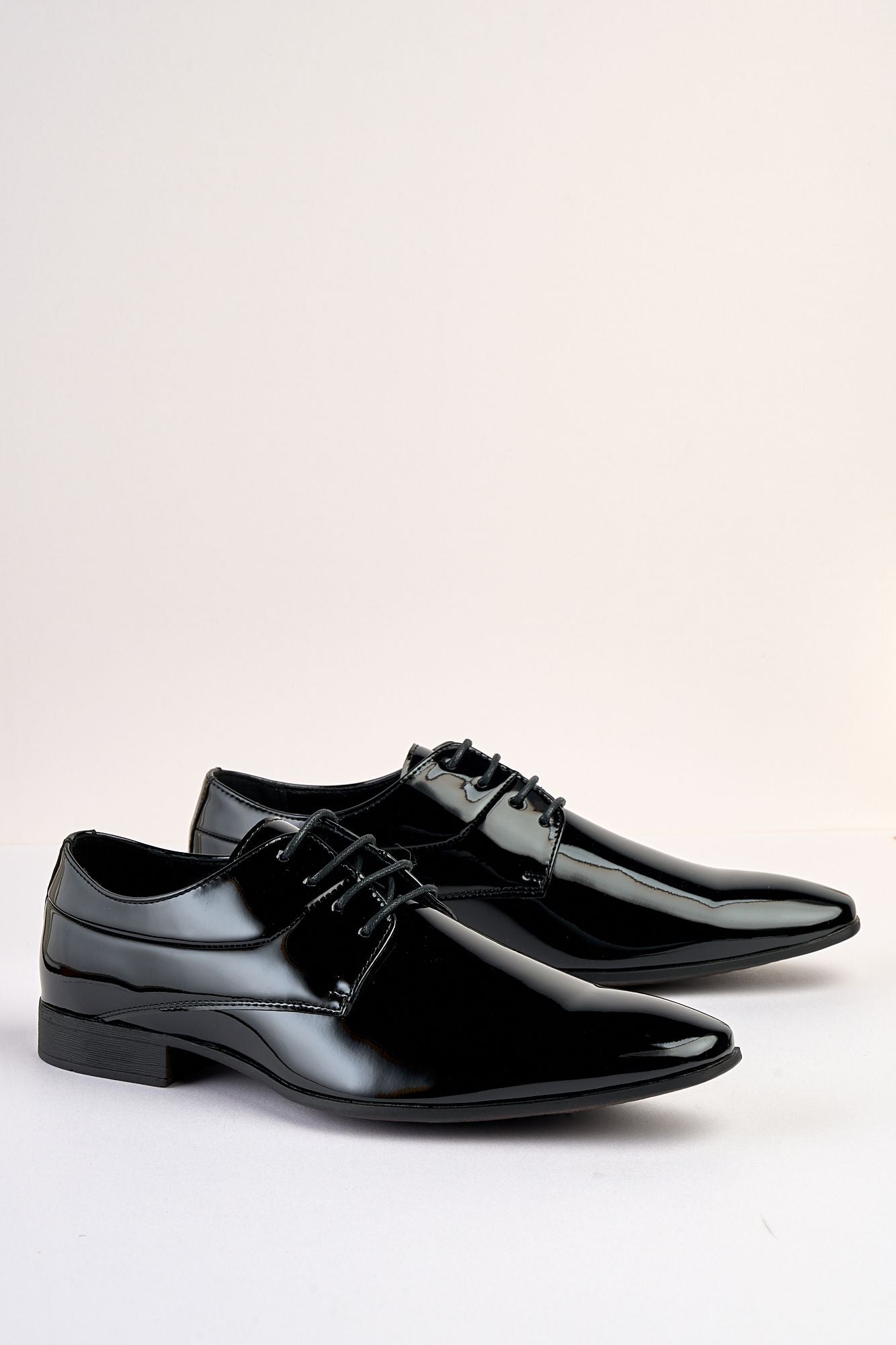 Velloro Black Patent Shoe