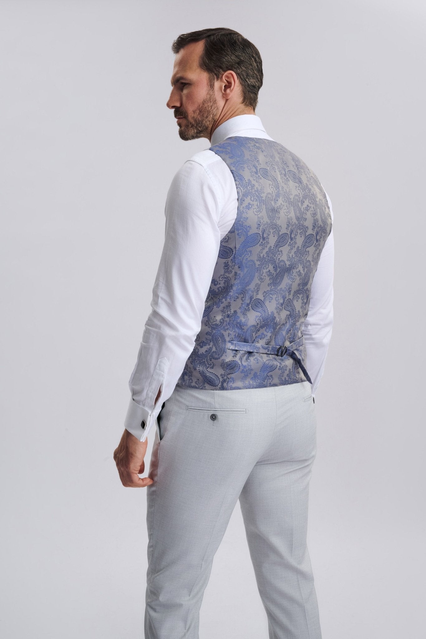 Belmont Silver Men's Three Piece Suit