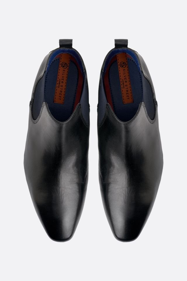 Carnaby Black