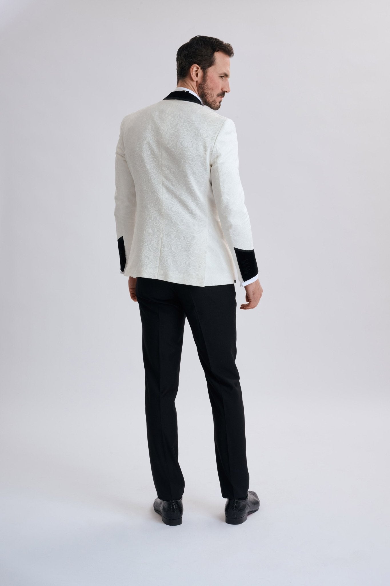Verga 3 White Piece Tuxedo