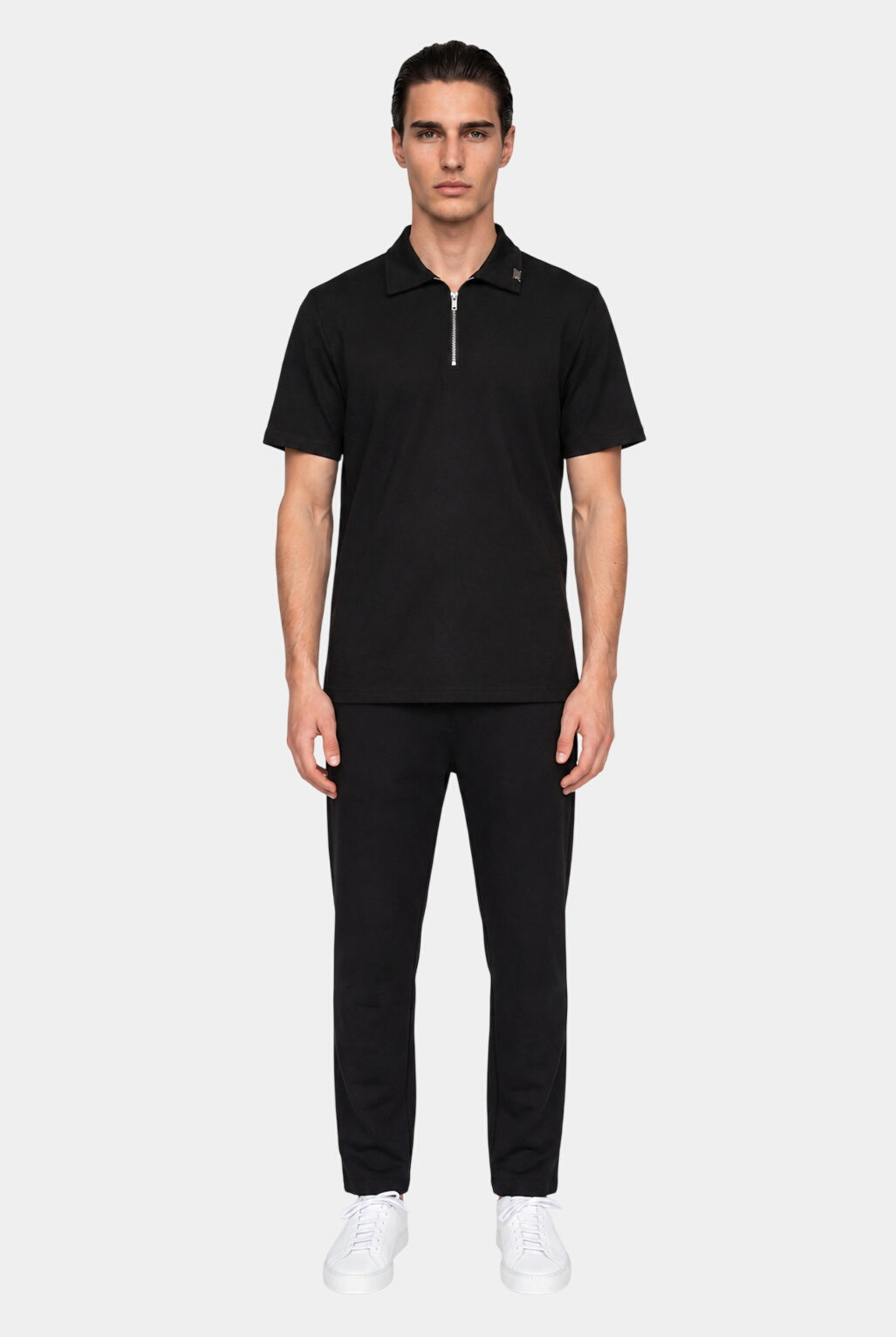 F578 Black