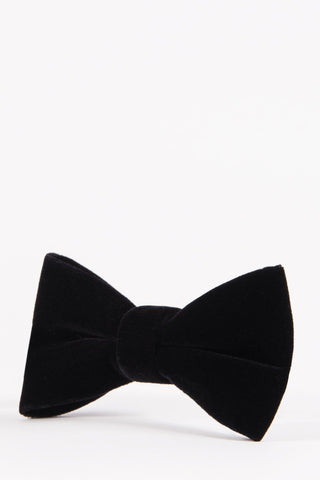Black velvet bow tie