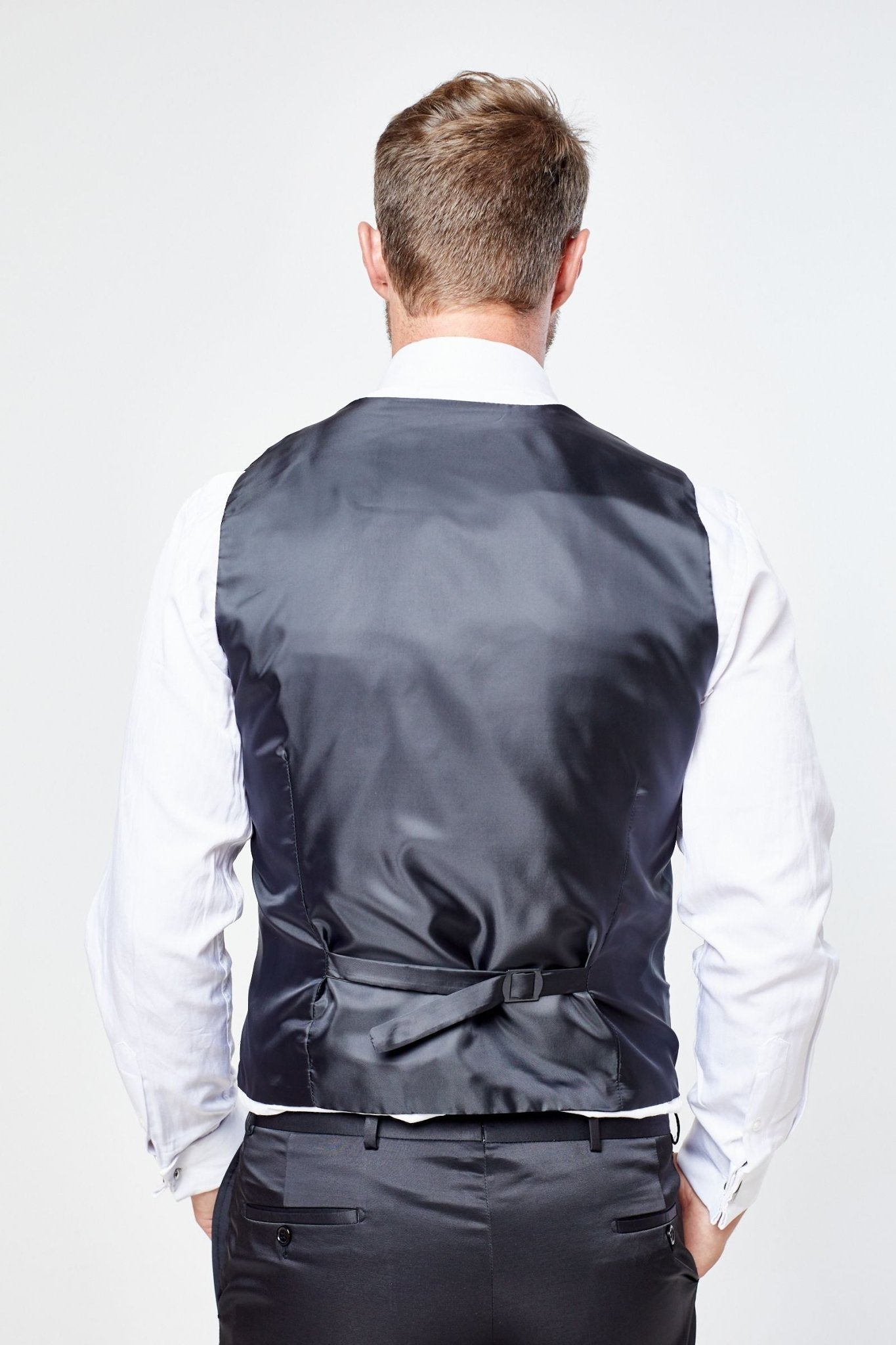 Santoro - Leonardo Tux