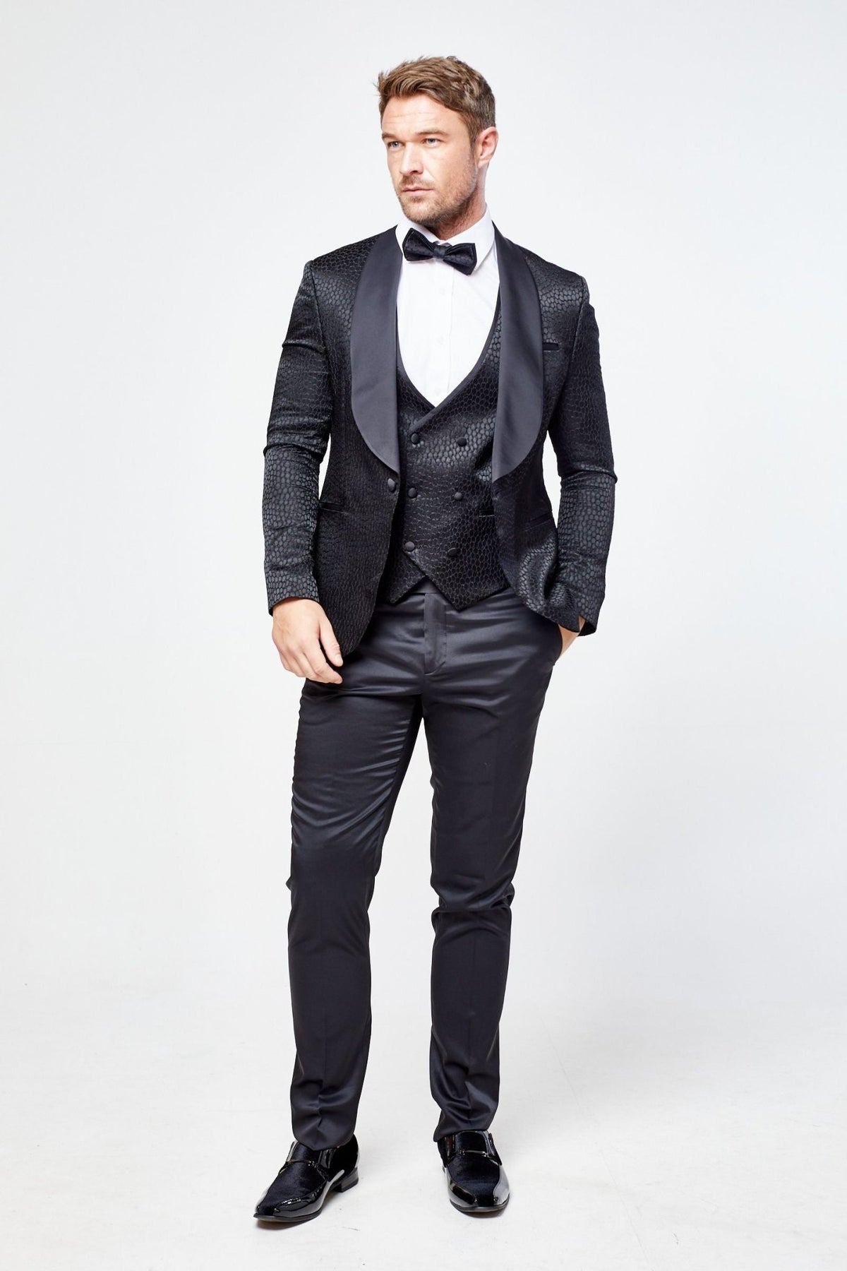 Leonardo Tux