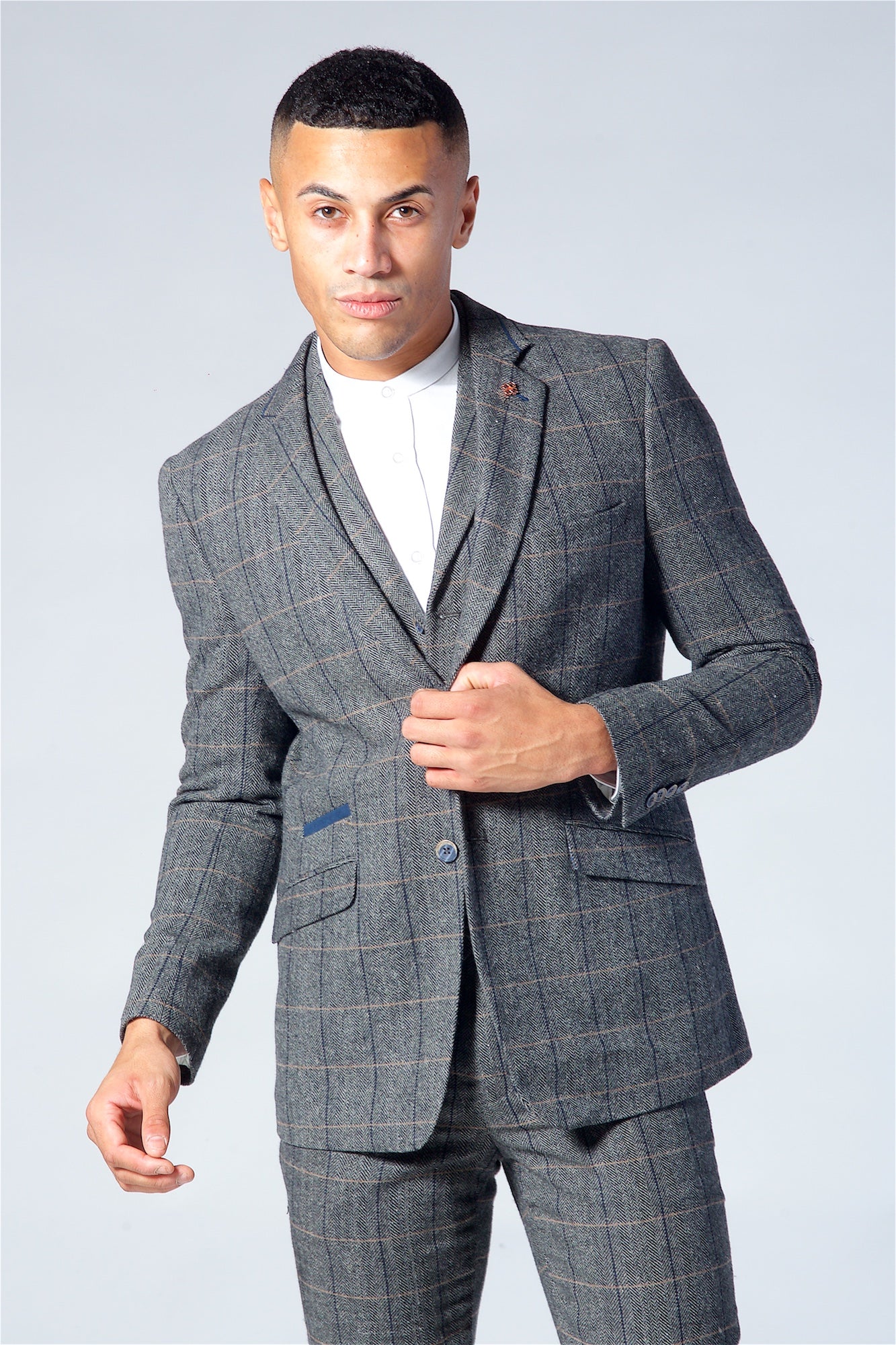 Cavani Albert Grey Tweed Three Piece Suit Short