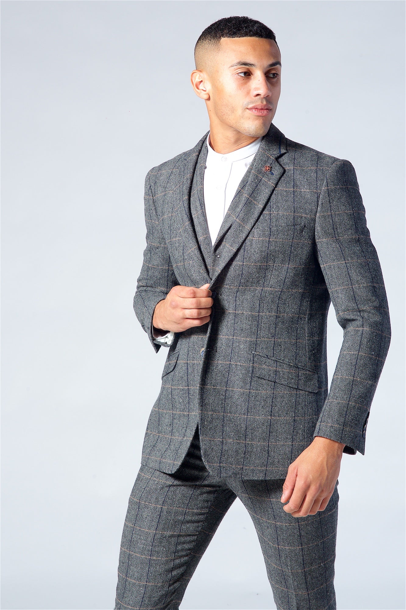 Cavani Albert Grey Tweed Three Piece Suit Short