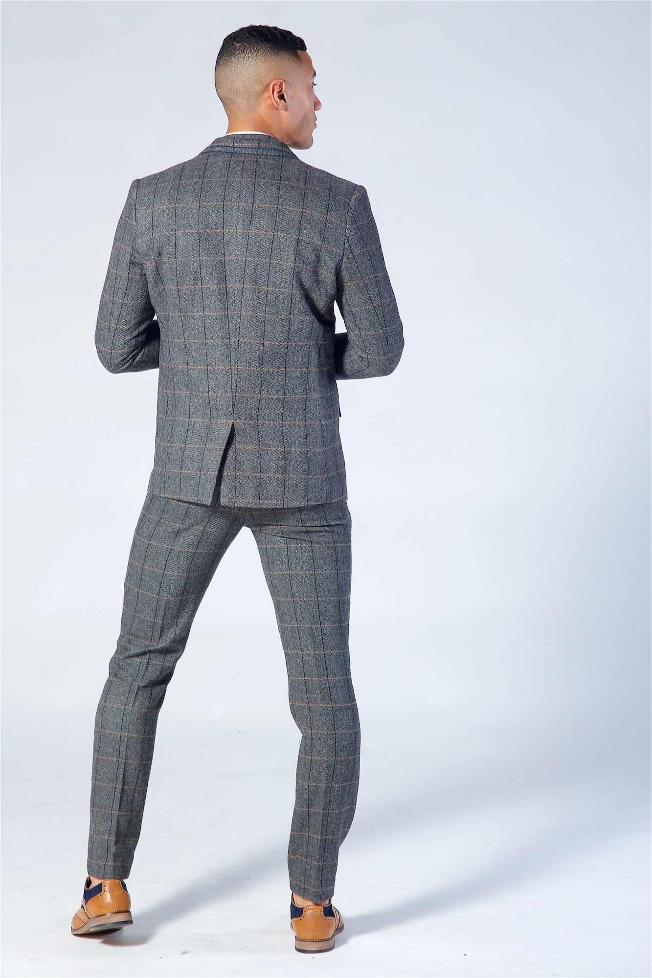 Cavani Albert Grey Tweed Three Piece Suit Short