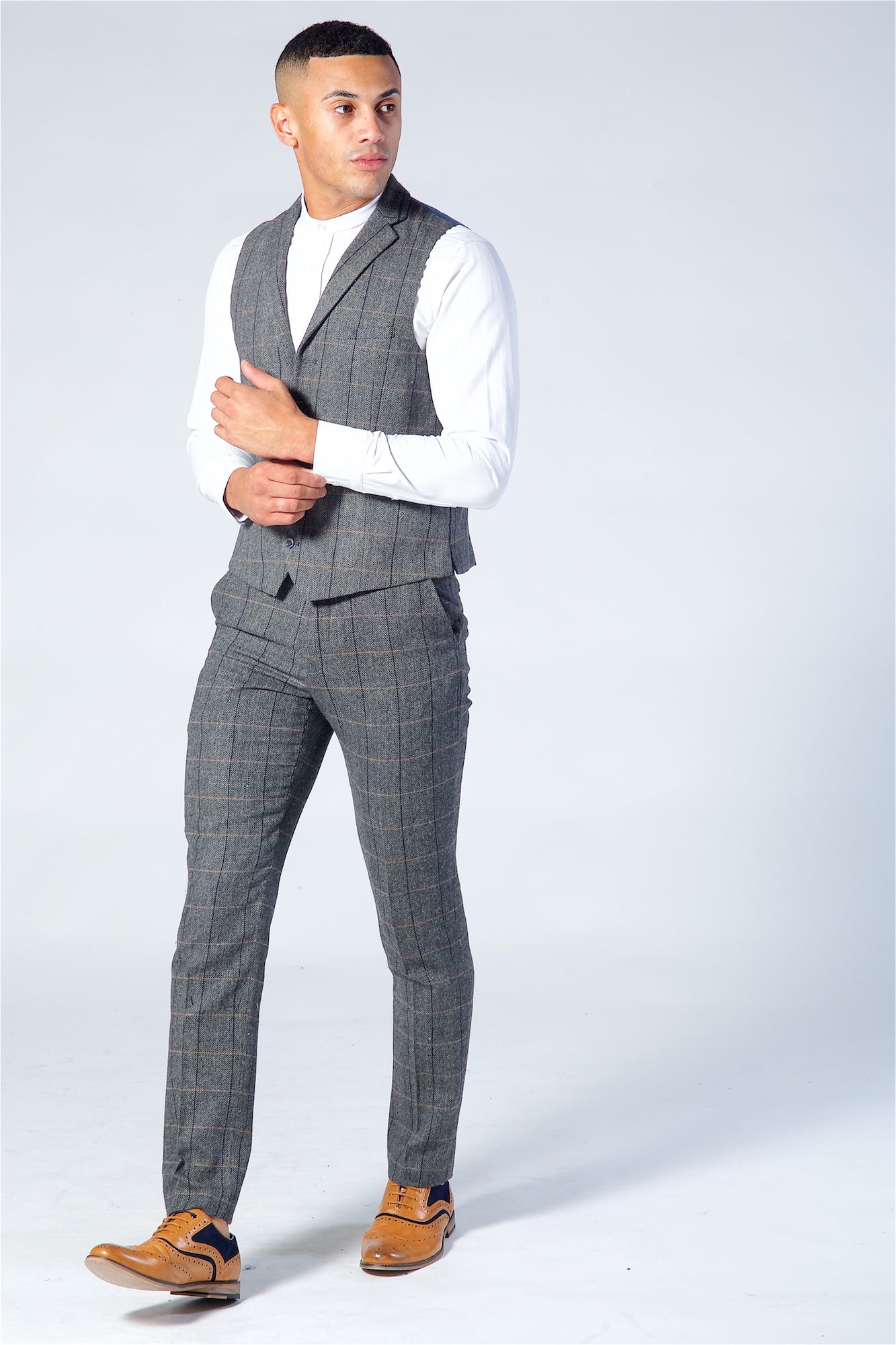 Cavani Albert Grey Tweed Three Piece Suit Short