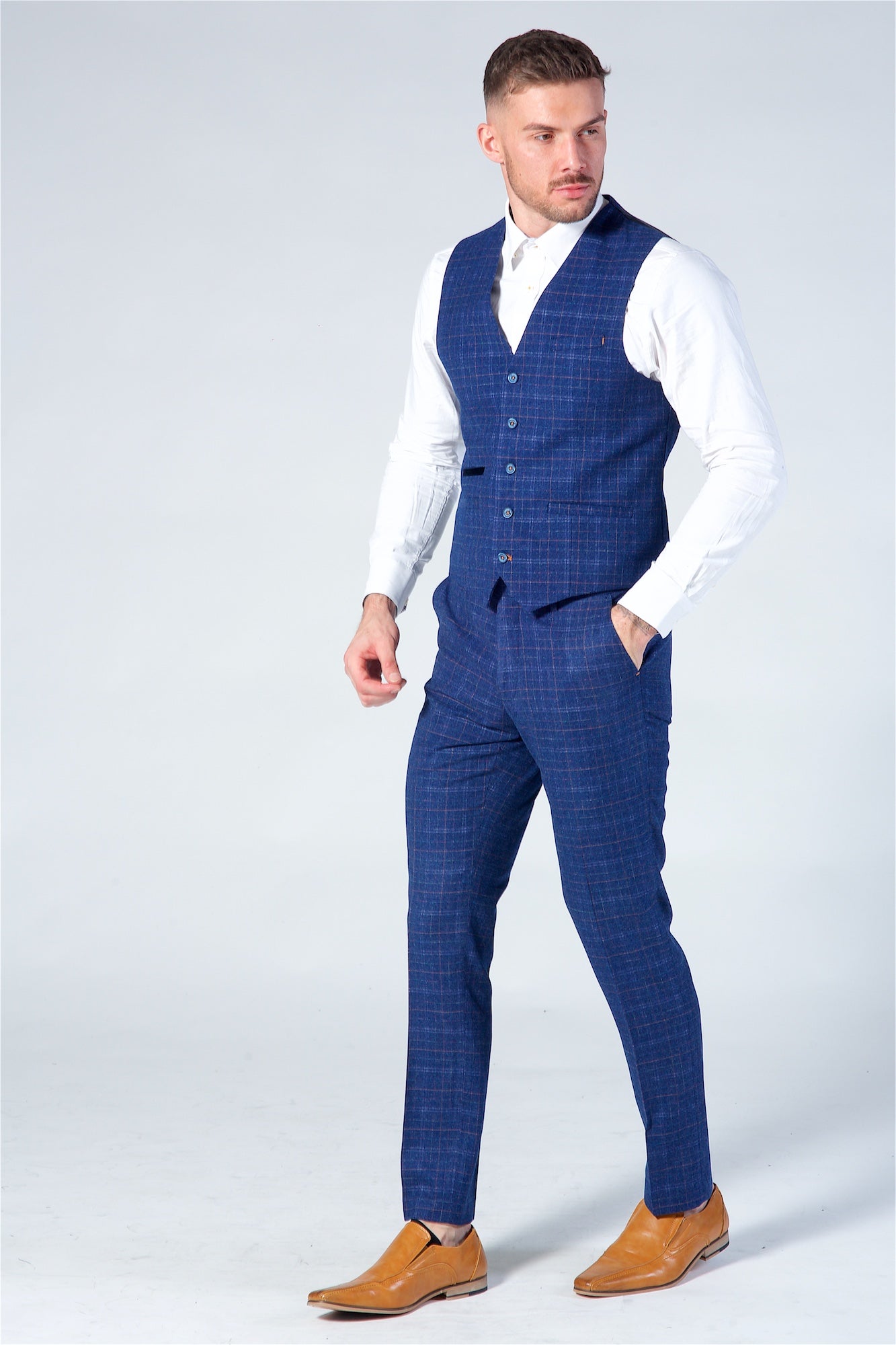 Cavani Kaiser Blue Tweed Three Piece Suit