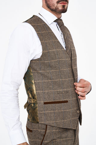 Marc Darcy Dx7 Tweed Waistcoat