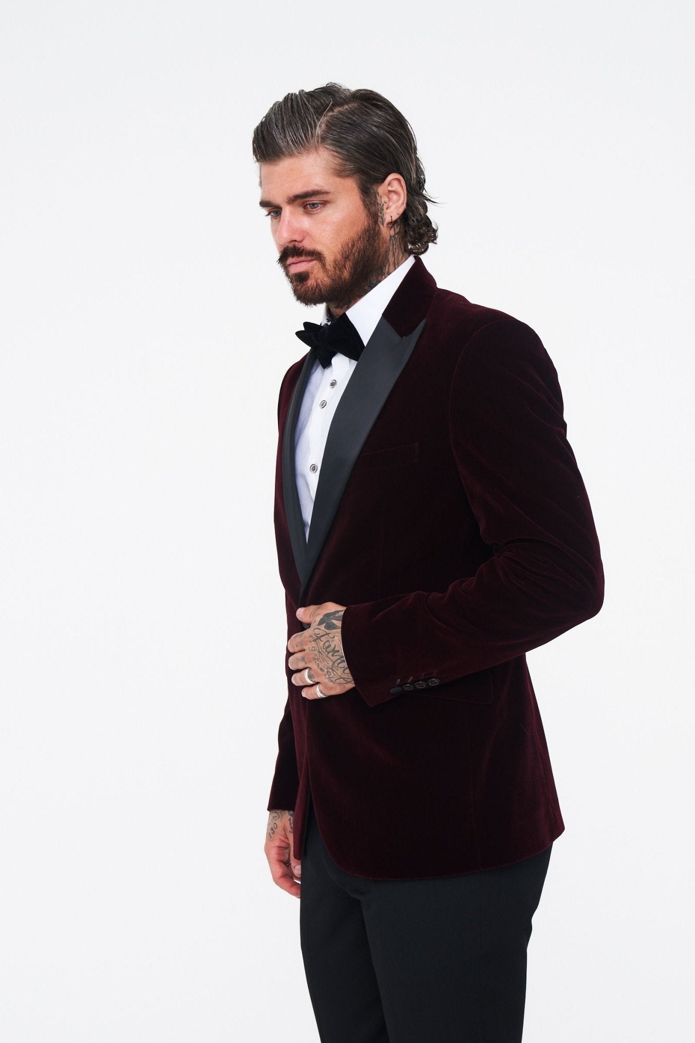 Cavani Rosa Wine Velvet Blazer